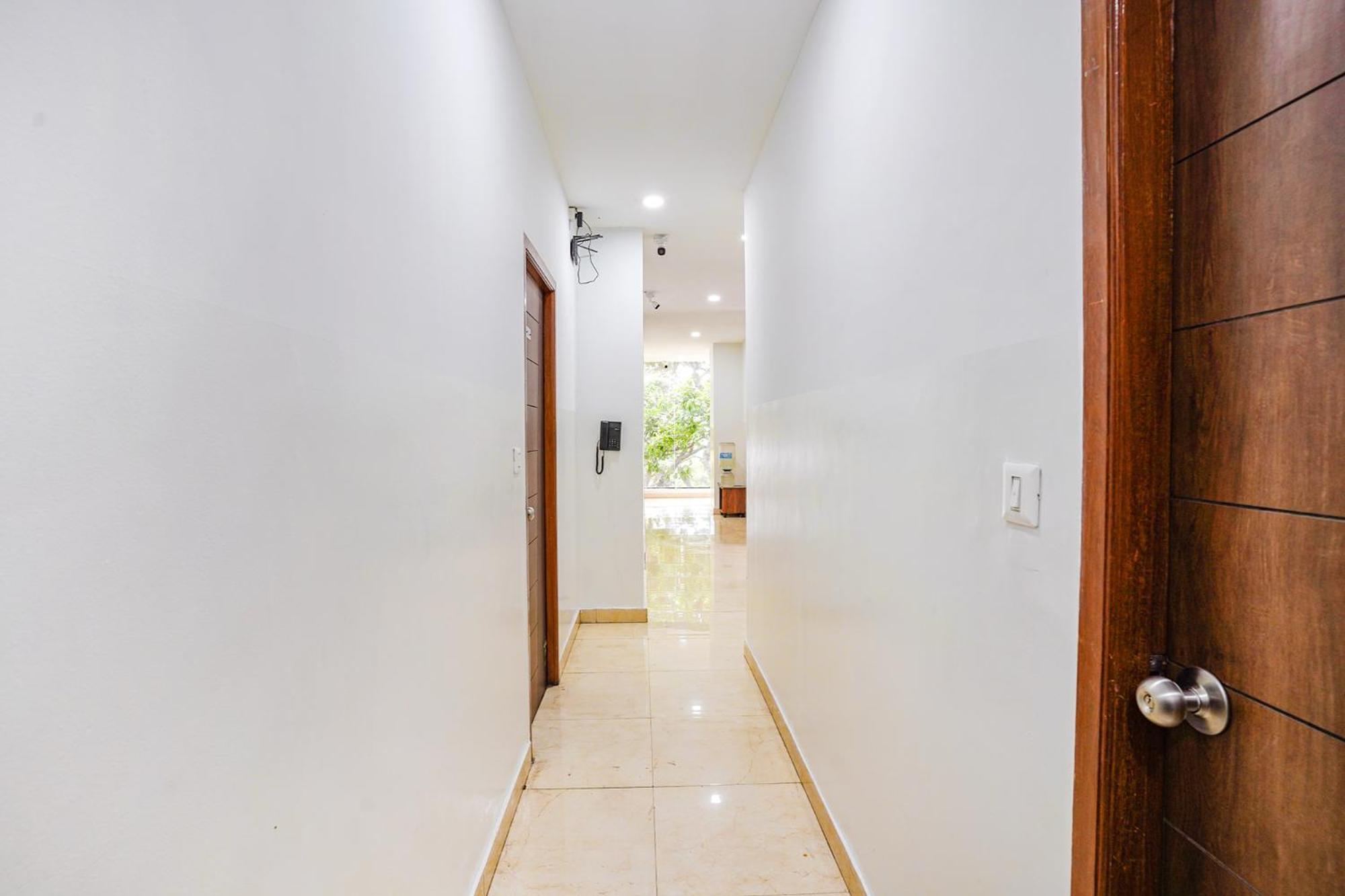 Fabhotel Rlv Green Palace - Nr Kengeri Satellite Town Bangalore Esterno foto