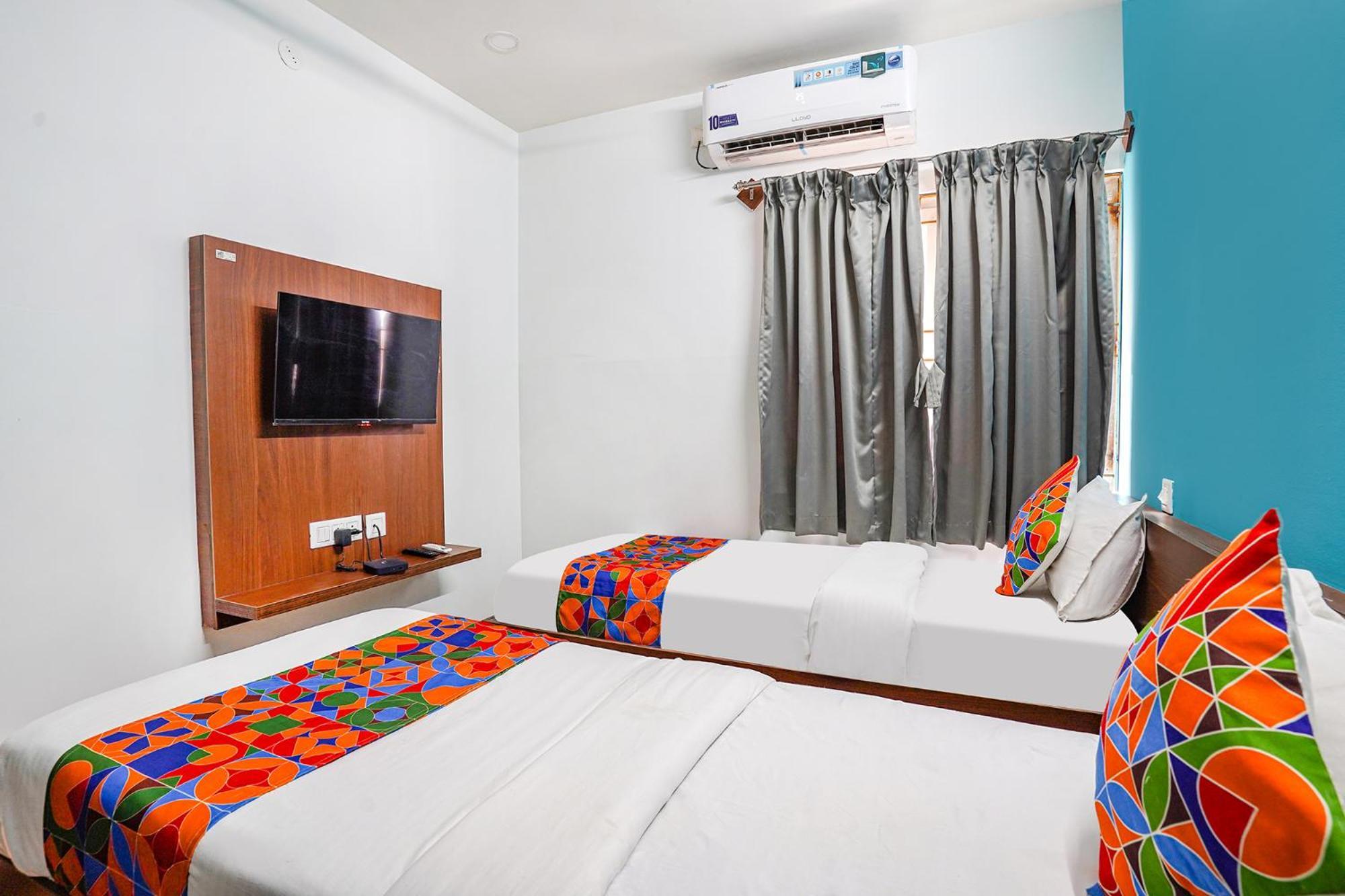 Fabhotel Rlv Green Palace - Nr Kengeri Satellite Town Bangalore Esterno foto
