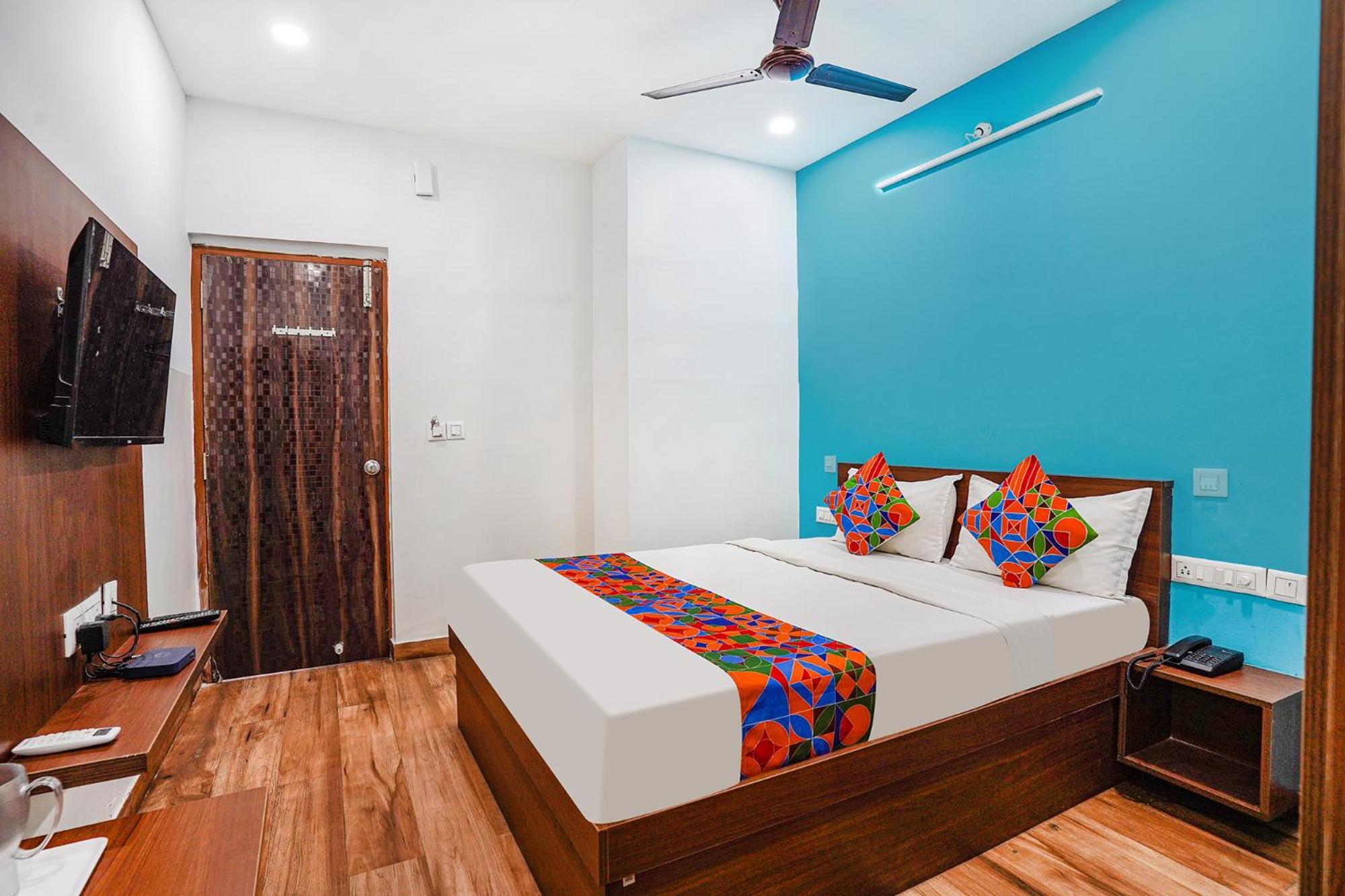 Fabhotel Rlv Green Palace - Nr Kengeri Satellite Town Bangalore Esterno foto